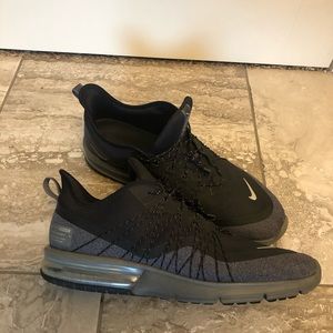 Nike Air Max Sequent 4